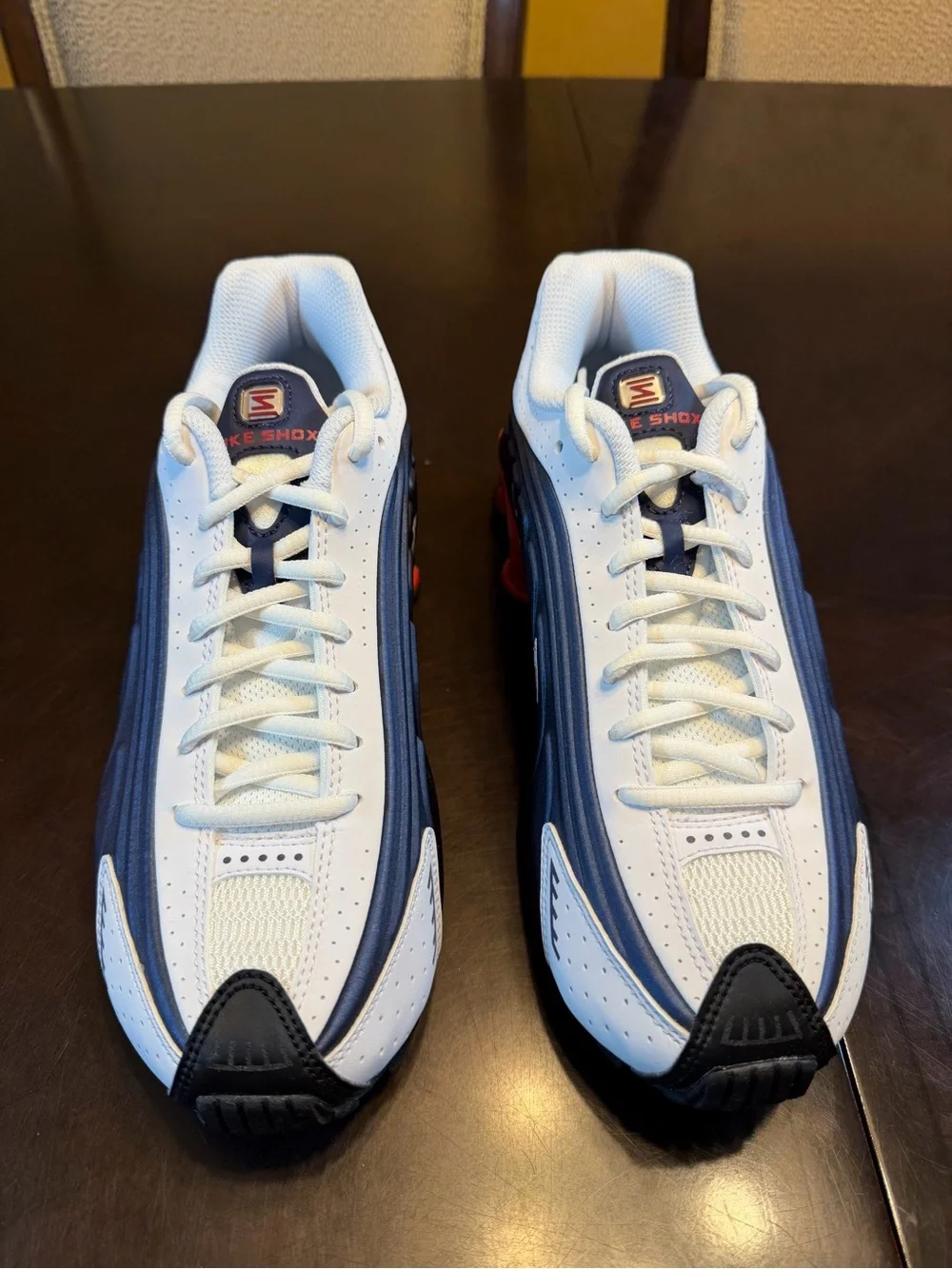 New Nike Shox R4 USA White Blue Sneaker Shoes Size US 6.5Y
